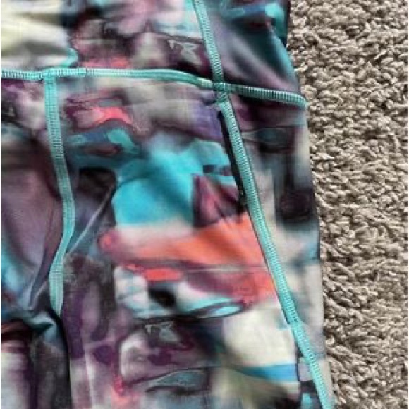 Under Armour Ankle Leggings, Size XS - Picture 5 of 6